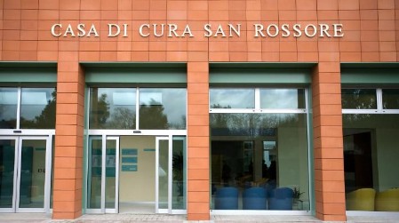 Ingresso della Casa di Cura San Rossore, Pisa